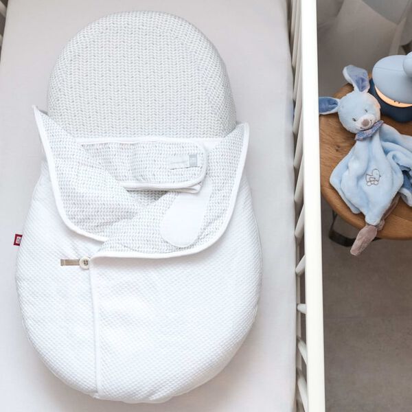 RED CASTLE Baby Cover Cocoonacover 2.5 Tog White Leaf