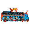 Hot Wheels Toy Track Builder and Car Set Speedway Hauler