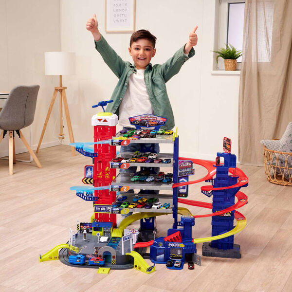 majoRETTE Play Garage with 5 Toy Vehicles Super Chase Center