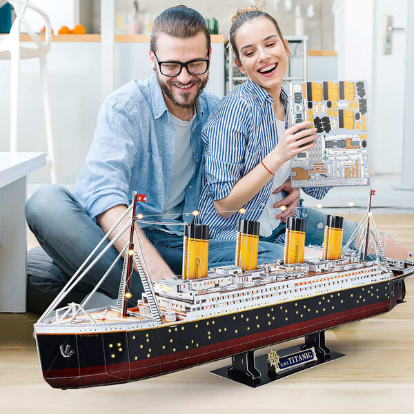 Cubic Fun LED 3D Puzzle Titanic 266 pcs