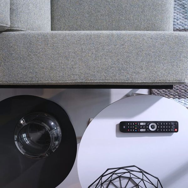 One For All 4-in-1 Remote Control Evolve 4 Black