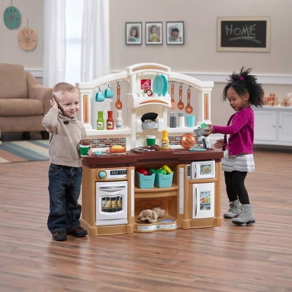 Step2 Play Kitchen Fun with Friends