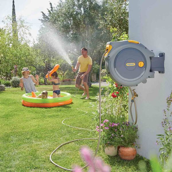Hozelock Wall Mounted Hose Reel with 25 m Hose Auto Reel