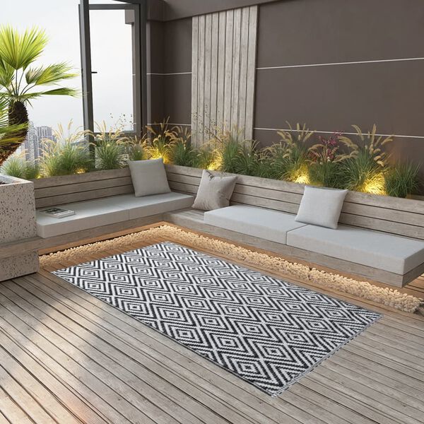 vidaXL Outdoor Carpet ARAKIL White and Black 120x180 cm PP