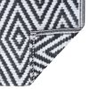 vidaXL Outdoor Carpet ARAKIL White and Black 120x180 cm PP