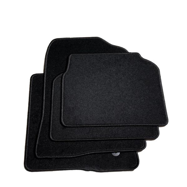 vidaXL 4 Piece Car Mat Set for Toyota Avensis