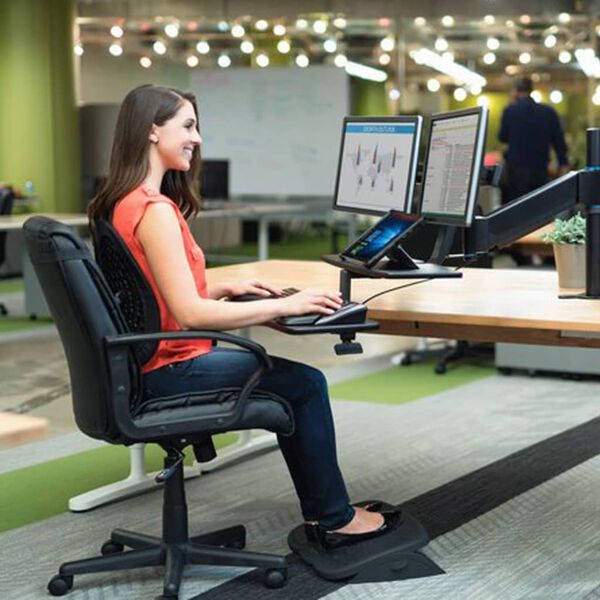 Kensington Adjustable Footrest SoleMate Plus Black