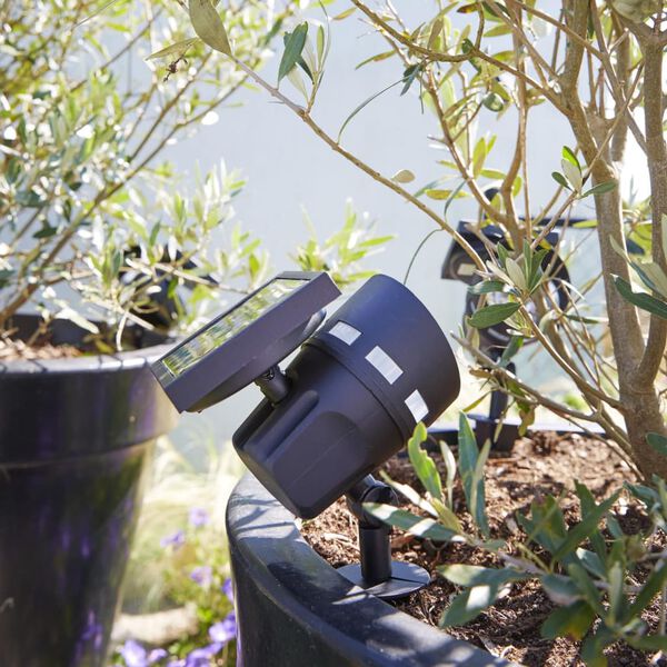 Luxform Intelligent Hybrid Solar LED Garden Light Montana&nbsp; Black