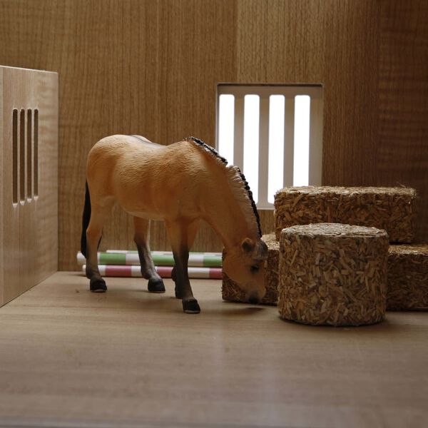 Kids Globe Farm Stables with 2 Boxes and 1 Workshop 1:24 610167