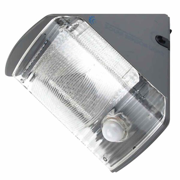 Showing Product Image 3 of 8