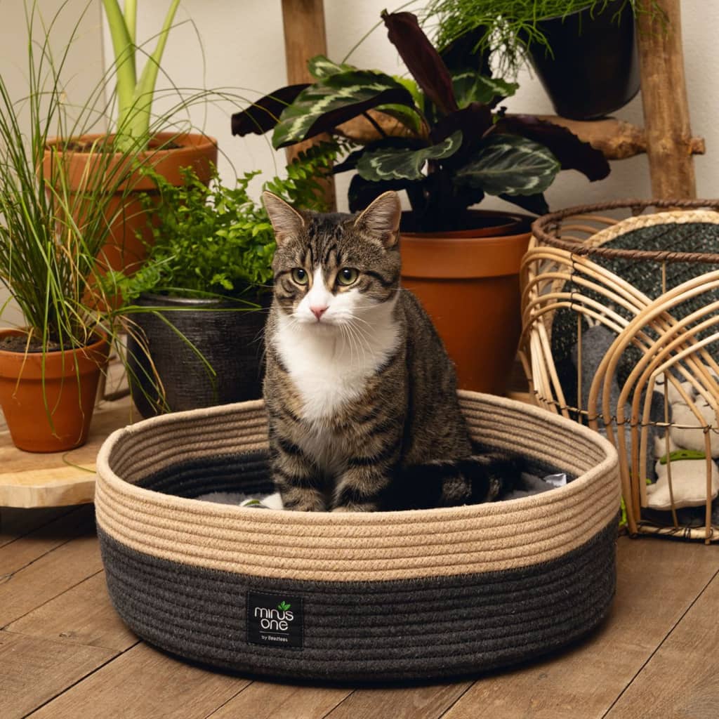 Beeztees Cat Bed Minus One Xana 45x14 cm Grey and Brown